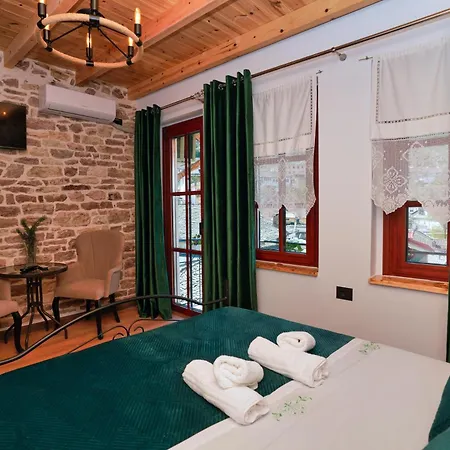 Alchemist Hotel